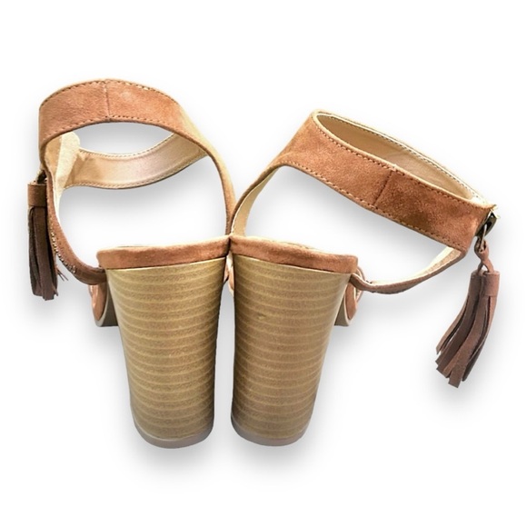 Qupid Lucite Boho Camel Suede Tassle Heel - Picture 4 of 7